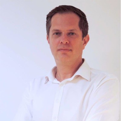 Simon Bracken's Email - Founder & Managing Director 