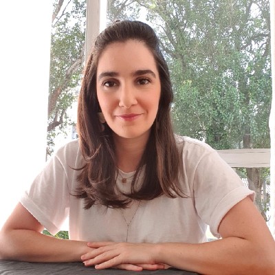 Claudia Cruz's email - Gerente de Categoria - Masculino e Acessórios
